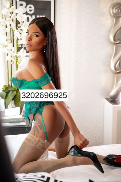 CHAMADA DE VIDEO OU ATENDIMENTO PRESENCIAL – VOCÊ DECIDE, AMOR!

Muito prazer, sou Julia Giada, 22 aninhos, 1,80 de altura e 65 quilinhos muito bem distribuídos. Morena
bronzeada e tatuada – pronta para o mais delicioso pecado. E não podia de deixar de comentar, mas meu dote tem 24cm, que pode ser todo seu para se deliciar à vontade.

Hoje, estou morando na cidade de Lisboa zona anjos, Almirante reis e região, então atendo apenas no meu apartamento, motel ou hotel.

Adoro o que faço e me dedico muito para oferecer o máximo de prazer.

Posso ser a namoradinha perfeita que você procura ou posso ser aquela bem safada que você quer.

Sabe aquela curiosidade que você tem? Sabe aquela vontade secreta que está na sua mente? Então, você está no perfil certo. Adoro realizar fetiches e matar a sua curiosidade.

Vem, vamos ter muitos prazeres juntinhos!!!

Pode vir tranquilo. Simpatia, honestidade e cordialidade fazem parte do meu jeito de ser.

Agora que te aticei, vem, me chama no WhatsApp e vamos fazer loucuras deliciosas juntos