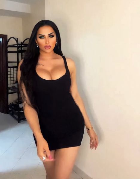Sara arabic shemale xxl21 Cm

I am sara 24 years old arabic shemales located in Casablanca Maarif and I have beautiful and very feminine curves with big tools 21 cm
  I'm sexy, I offer you my services accompanied by a sensual massage
  Make you spend an unforgettable moment...