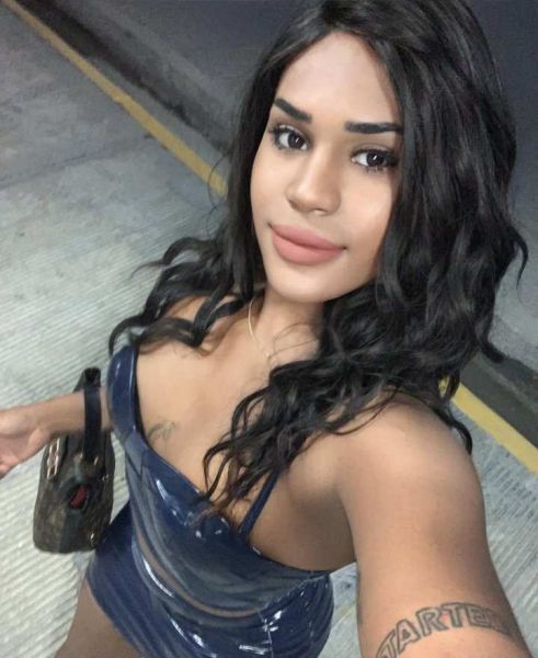 Lista para complacer tus sueños más  morosos .
Si deseas disfrutar de una noche extraordinaria  contactame